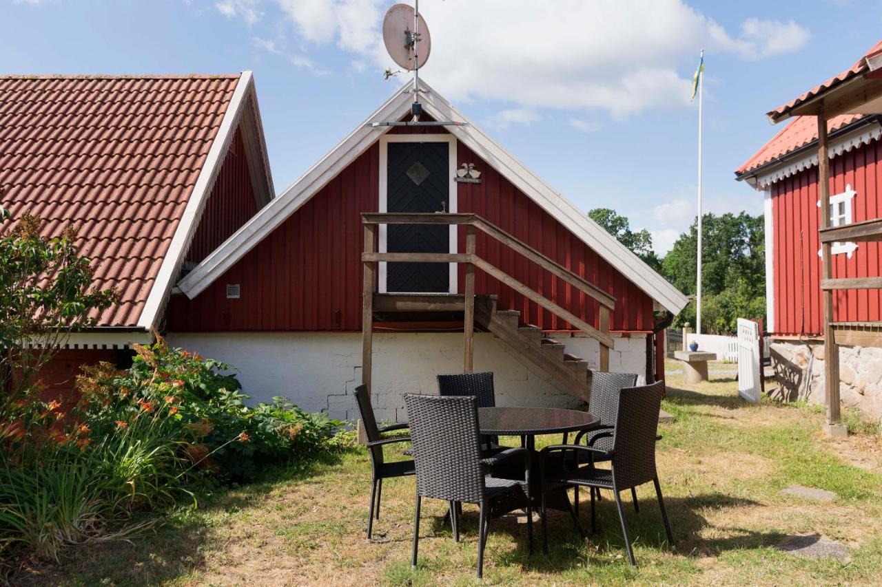 Magasinet Villa Brakne-Hoby ภายนอก รูปภาพ